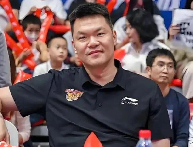 美记:只要詹姆斯确定下家,布朗尼也会被交易或者裁员