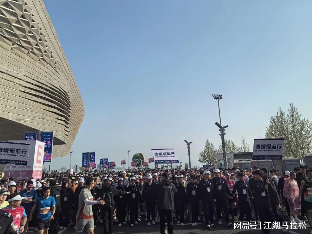 英超历史转会费:伊萨克压安德森居首,托纳利1.08亿欧列第9