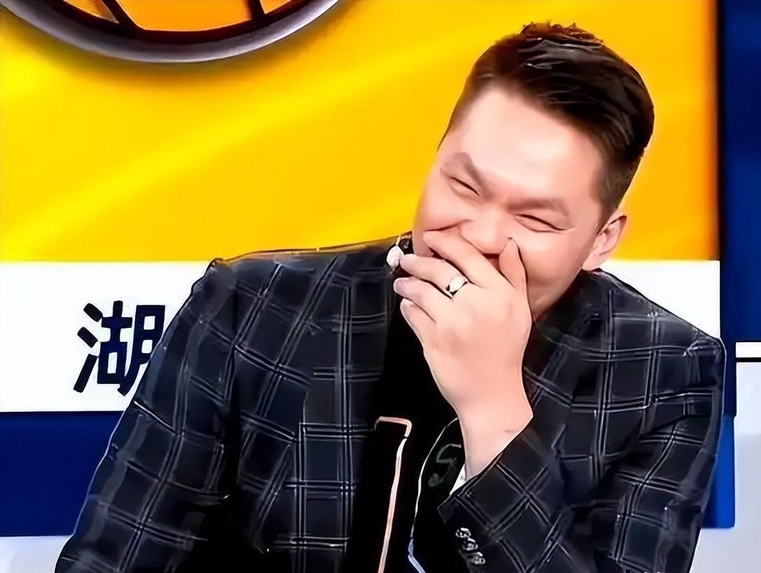 正式官宣!王岚嵚终于回家了,签约山东,补强后场,合同长达4年